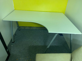 Ikea kulmatyöpöytä, Pöydät ja tuolit, Sisustus ja huonekalut, Lempäälä, Tori.fi Ikea kulmatyöpöytä, Pöydät ja tuolit, Sisustus ja huonekalut, Lempäälä, Tori.fi