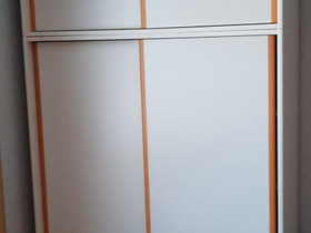 Liukuovikomero, Hyllyt ja säilytys, Sisustus ja huonekalut, Kotka, Tori.fi Liukuovikomero, Hyllyt ja säilytys, Sisustus ja huonekalut, Kotka, Tori.fi