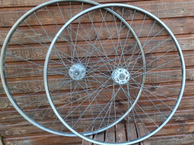 Maantiekiekot 27" (630), Kilpapyörät, Polkupyörät ja pyöräily, Imatra, Tori.fi Maantiekiekot 27" (630), Kilpapyörät, Polkupyörät ja pyöräily, Imatra, Tori.fi