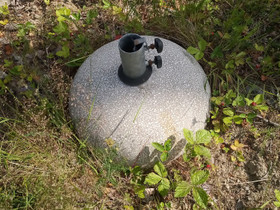 Aurinkovarjon jalka, Pihakalusteet ja grillit, Piha ja puutarha, Kontiolahti, Tori.fi Aurinkovarjon jalka, Pihakalusteet ja grillit, Piha ja puutarha, Kontiolahti, Tori.fi