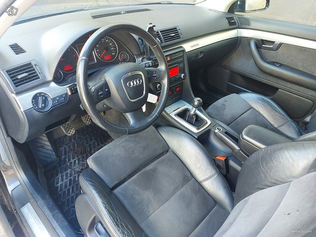 Audi A4 10