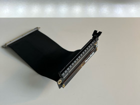 Thermaltake PCI-e x16 Riser kaapeli, Komponentit, Tietokoneet ja lisälaitteet, Rovaniemi, Tori.fi Thermaltake PCI-e x16 Riser kaapeli, Komponentit, Tietokoneet ja lisälaitteet, Rovaniemi, Tori.fi