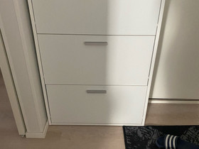 Jyskin kenkäkaappi, Hyllyt ja säilytys, Sisustus ja huonekalut, Espoo, Tori.fi Jyskin kenkäkaappi, Hyllyt ja säilytys, Sisustus ja huonekalut, Espoo, Tori.fi