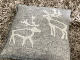 Pentik Saaga sisustustyyny, Matot ja tekstiilit, Sisustus ja huonekalut, Vantaa, Tori.fi Pentik Saaga sisustustyyny, Matot ja tekstiilit, Sisustus ja huonekalut, Vantaa, Tori.fi