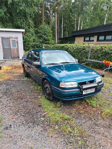 Opel Vectra 1