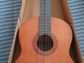 Yamaha, Kitarat, bassot ja vahvistimet, Musiikki ja soittimet, Jyväskylä, Tori.fi Yamaha, Kitarat, bassot ja vahvistimet, Musiikki ja soittimet, Jyväskylä, Tori.fi