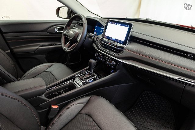 Jeep Compass 4