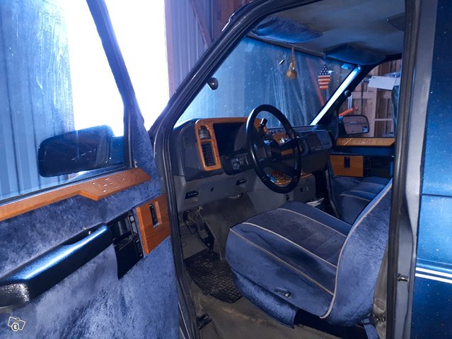 Chevrolet Astro 9