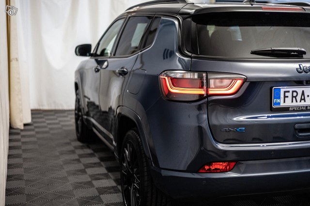 Jeep Compass 24