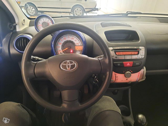 Toyota Aygo 6