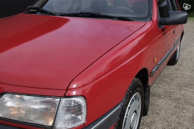 Peugeot 405 3
