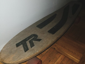 Longboard, Rullaluistelu ja skeittaus, Urheilu ja ulkoilu, Seinäjoki, Tori.fi Longboard, Rullaluistelu ja skeittaus, Urheilu ja ulkoilu, Seinäjoki, Tori.fi