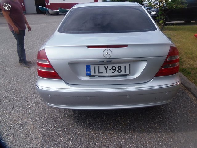 Mercedes-Benz E-sarja 3