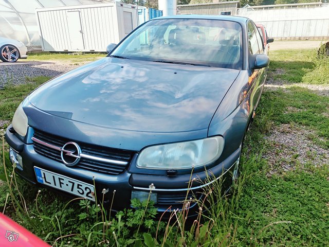 Opel Omega, kuva 1