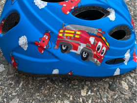 Lasten pyöräilykypärä, Pyörätarvikkeet ja kypärät, Polkupyörät ja pyöräily, Rovaniemi, Tori.fi Lasten pyöräilykypärä, Pyörätarvikkeet ja kypärät, Polkupyörät ja pyöräily, Rovaniemi, Tori.fi