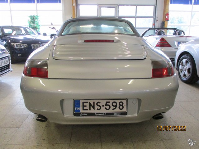 Porsche 911 CARRERA 8