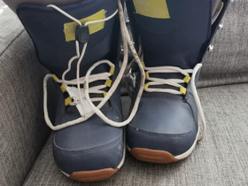 Lumilautailu monot, Laskettelu ja lautailu, Urheilu ja ulkoilu, Pori, Tori.fi Lumilautailu monot, Laskettelu ja lautailu, Urheilu ja ulkoilu, Pori, Tori.fi
