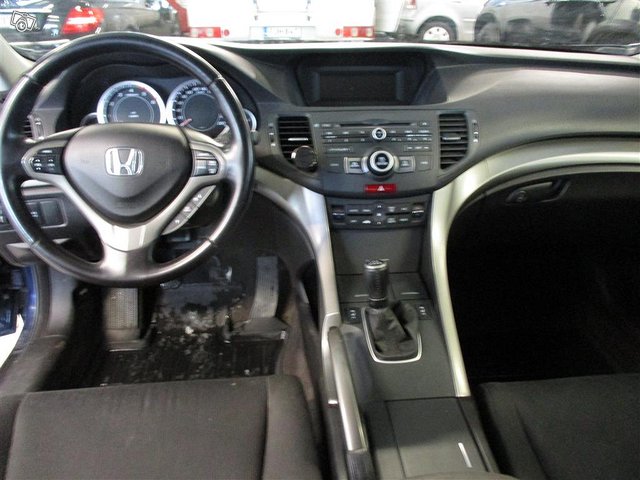 Honda Accord 12