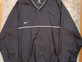 Nike musta pusakka, Vaatteet ja kengät, Pori, Tori.fi Nike musta pusakka, Vaatteet ja kengät, Pori, Tori.fi