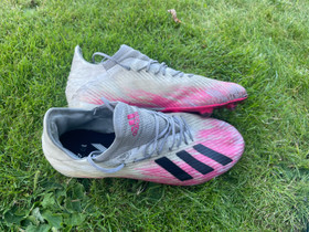 Adidas jalkapallokengät, Jalkapallo, Urheilu ja ulkoilu, Kotka, Tori.fi Adidas jalkapallokengät, Jalkapallo, Urheilu ja ulkoilu, Kotka, Tori.fi
