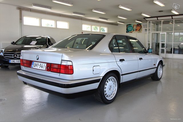 BMW 525 7
