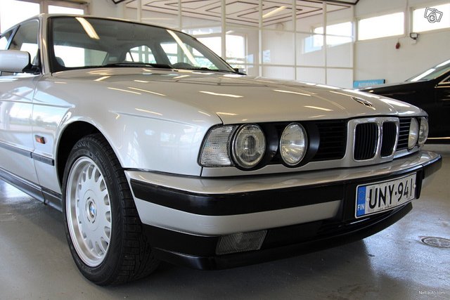 BMW 525 11