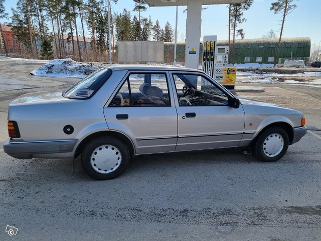 Ford Orion 3