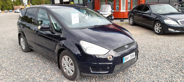 Ford S-Max 4