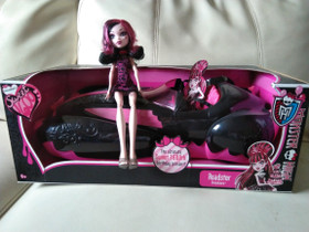 Monster High Draculaura-nukke ja nuken auto, Lelut ja pelit, Lastentarvikkeet ja lelut, Lempäälä, Tori.fi Monster High Draculaura-nukke ja nuken auto, Lelut ja pelit, Lastentarvikkeet ja lelut, Lempäälä, Tori.fi