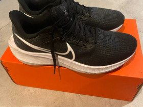 Nike air zoom pegasus wmns 40., Juoksu ja lenkkeily, Urheilu ja ulkoilu, Kokkola, Tori.fi Nike air zoom pegasus wmns 40., Juoksu ja lenkkeily, Urheilu ja ulkoilu, Kokkola, Tori.fi