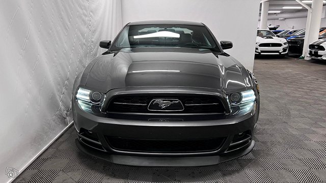 Ford Mustang 3