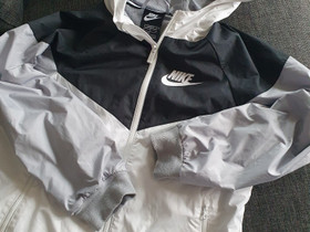 Nike tuulitakki 137-147cm, Juoksu ja lenkkeily, Urheilu ja ulkoilu, Lapua, Tori.fi Nike tuulitakki 137-147cm, Juoksu ja lenkkeily, Urheilu ja ulkoilu, Lapua, Tori.fi