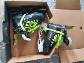 Bauer supreme 2s, Jääkiekko ja luistelu, Urheilu ja ulkoilu, Harjavalta, Tori.fi Bauer supreme 2s, Jääkiekko ja luistelu, Urheilu ja ulkoilu, Harjavalta, Tori.fi
