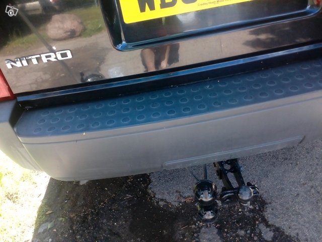 Dodge Nitro 1