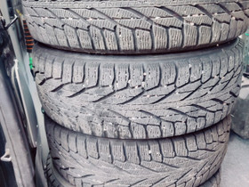 Kitkarenkaat 215/60/17 Nokian Hakka R8, Renkaat ja vanteet, Forssa, Tori.fi Kitkarenkaat 215/60/17 Nokian Hakka R8, Renkaat ja vanteet, Forssa, Tori.fi