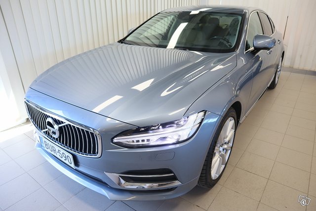 Volvo S90
