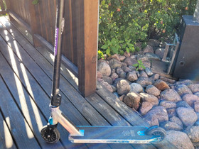Slamm scootti Mischief III, Rullaluistelu ja skeittaus, Urheilu ja ulkoilu, Kotka, Tori.fi Slamm scootti Mischief III, Rullaluistelu ja skeittaus, Urheilu ja ulkoilu, Kotka, Tori.fi