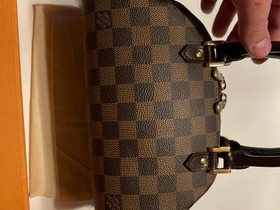 Louis Vuitton laukku, Laukut ja hatut, Asusteet ja kellot, Turku, Tori.fi Louis Vuitton laukku, Laukut ja hatut, Asusteet ja kellot, Turku, Tori.fi