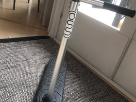 INDO tramppascootti, Rullaluistelu ja skeittaus, Urheilu ja ulkoilu, Kouvola, Tori.fi INDO tramppascootti, Rullaluistelu ja skeittaus, Urheilu ja ulkoilu, Kouvola, Tori.fi