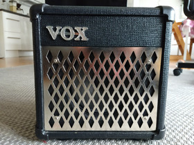 Vox DA5 kitaravahvistin, Kitarat, bassot ja vahvistimet, Musiikki ja soittimet, Kuopio, Tori.fi Vox DA5 kitaravahvistin, Kitarat, bassot ja vahvistimet, Musiikki ja soittimet, Kuopio, Tori.fi