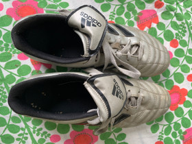 Adidas jalkapallokengät, Jalkapallo, Urheilu ja ulkoilu, Rauma, Tori.fi Adidas jalkapallokengät, Jalkapallo, Urheilu ja ulkoilu, Rauma, Tori.fi