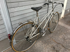 Elegantti ranskatar. Huippu. Mixte. Huollettu, Muut pyörät, Polkupyörät ja pyöräily, Espoo, Tori.fi Elegantti ranskatar. Huippu. Mixte. Huollettu, Muut pyörät, Polkupyörät ja pyöräily, Espoo, Tori.fi