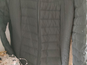 Hugo Boss talvitakki, Vaatteet ja kengät, Ylöjärvi, Tori.fi Hugo Boss talvitakki, Vaatteet ja kengät, Ylöjärvi, Tori.fi