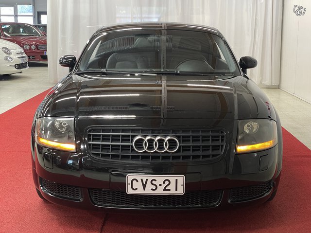 Audi TT 8
