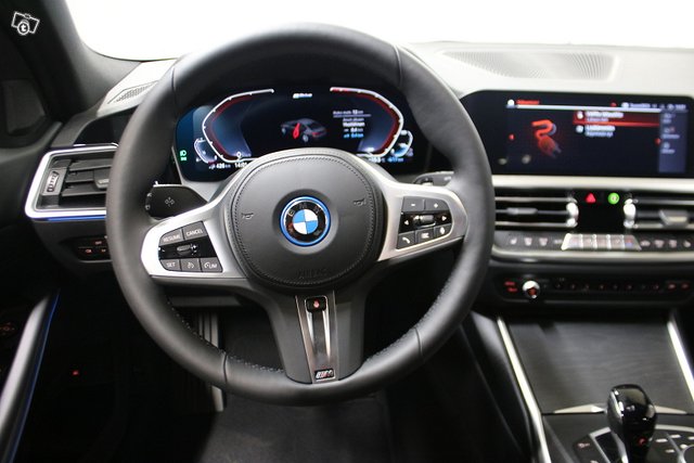 BMW 3-sarja 11