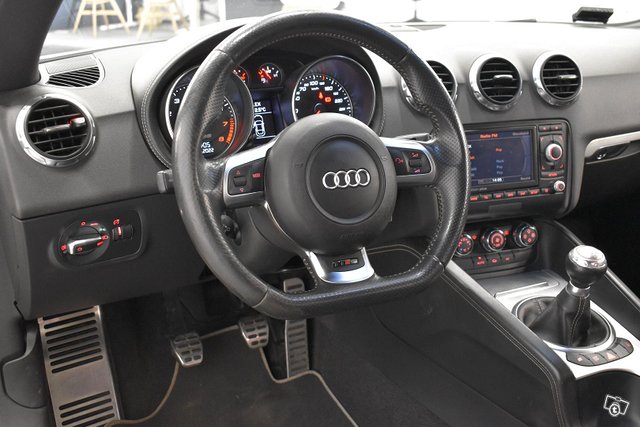 Audi TT RS 15