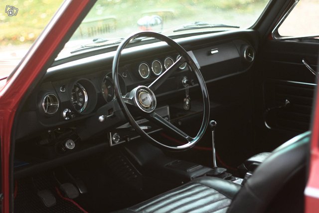 Ford Cortina 15