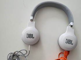 JBL bluetooth-kuulokkeet E45BT, Audio ja musiikkilaitteet, Viihde-elektroniikka, Pori, Tori.fi JBL bluetooth-kuulokkeet E45BT, Audio ja musiikkilaitteet, Viihde-elektroniikka, Pori, Tori.fi