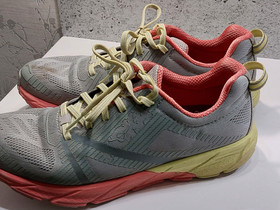 Hoka 40, Juoksu ja lenkkeily, Urheilu ja ulkoilu, Kurikka, Tori.fi Hoka 40, Juoksu ja lenkkeily, Urheilu ja ulkoilu, Kurikka, Tori.fi