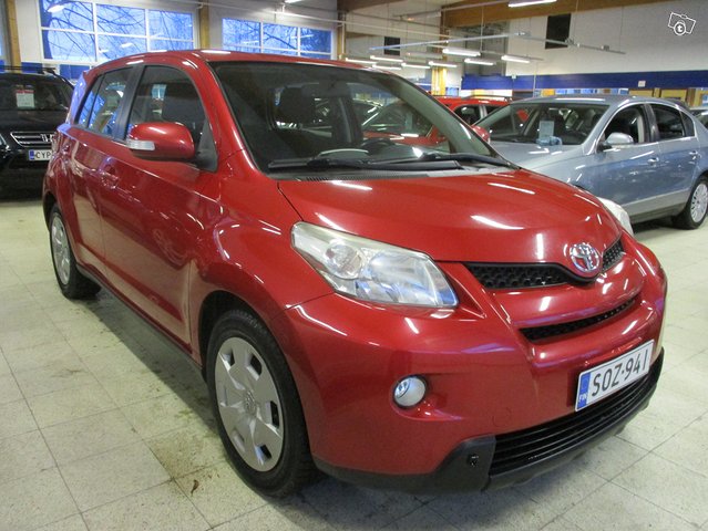 Toyota URBAN CRUISER